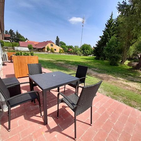 Residence Tvrz Skocice Esterno foto
